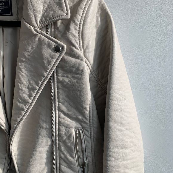 Leather Jacket - Picture 1 of 4